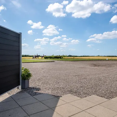 Fuglhus - Hyggelig Ferie Pa Landet Ferienhaus *